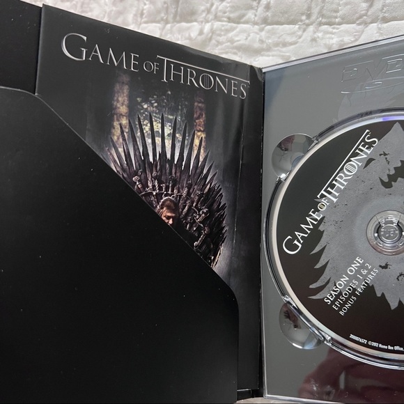 Game of Thrones Complete First Season Boxed Set Of DVD’s Excellent Condition - Picture 9 of 10